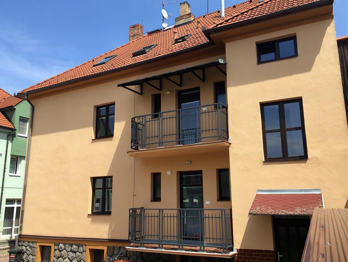 Apartmany Na Sadech Třeboň Exteriör bild